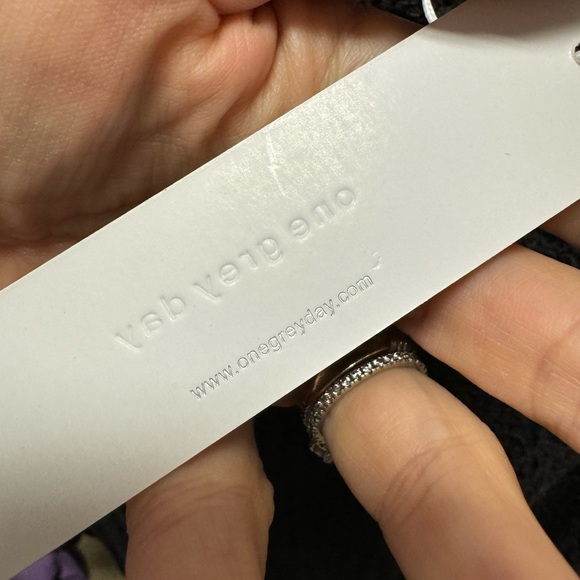 Oversized soft loose sweater from One Grey Day Los angelas - Picture 4 of 4